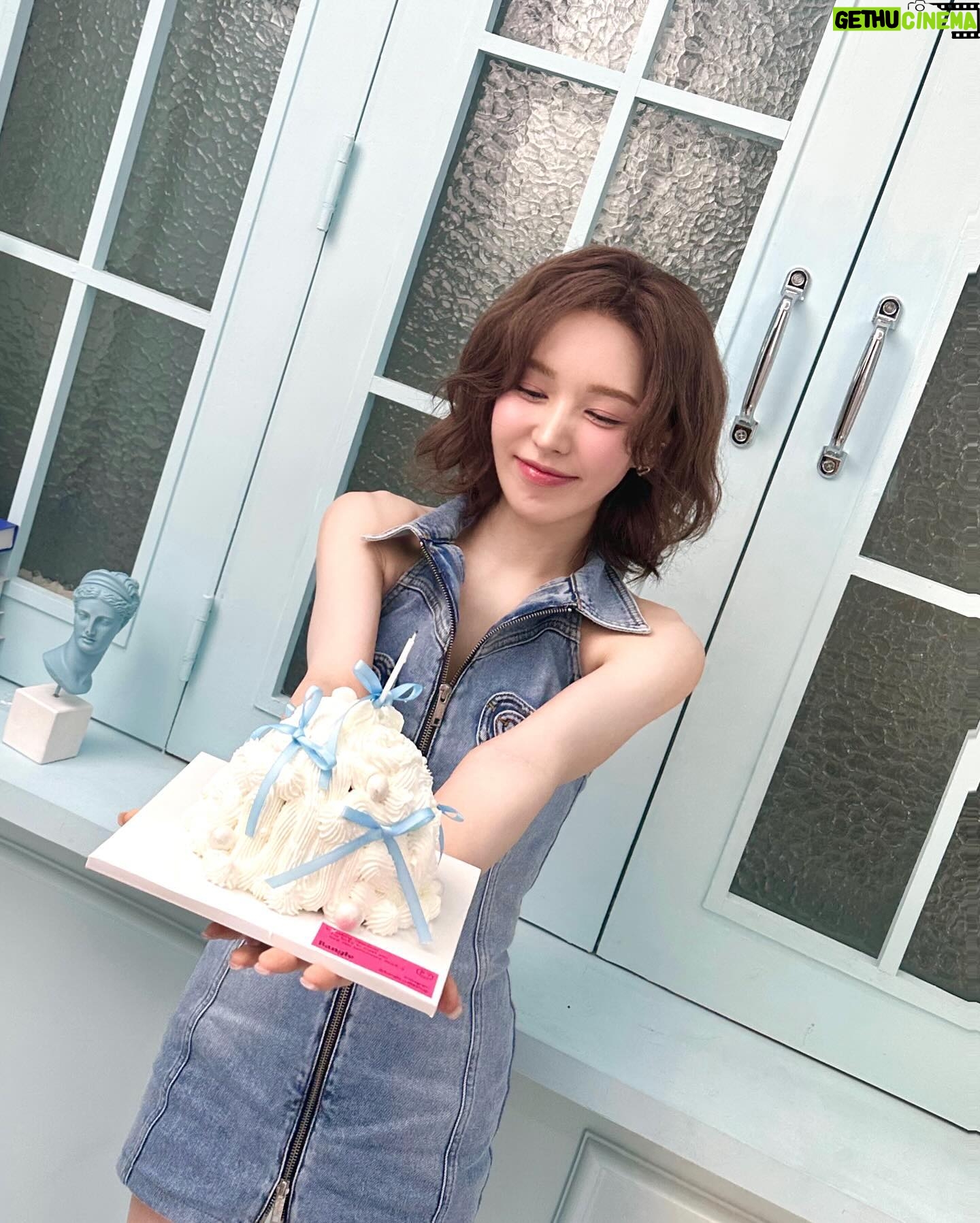 Wendy Instagram - 🩵Wish You Hell, Wish You Well🩵 & Wish You WENDY😛