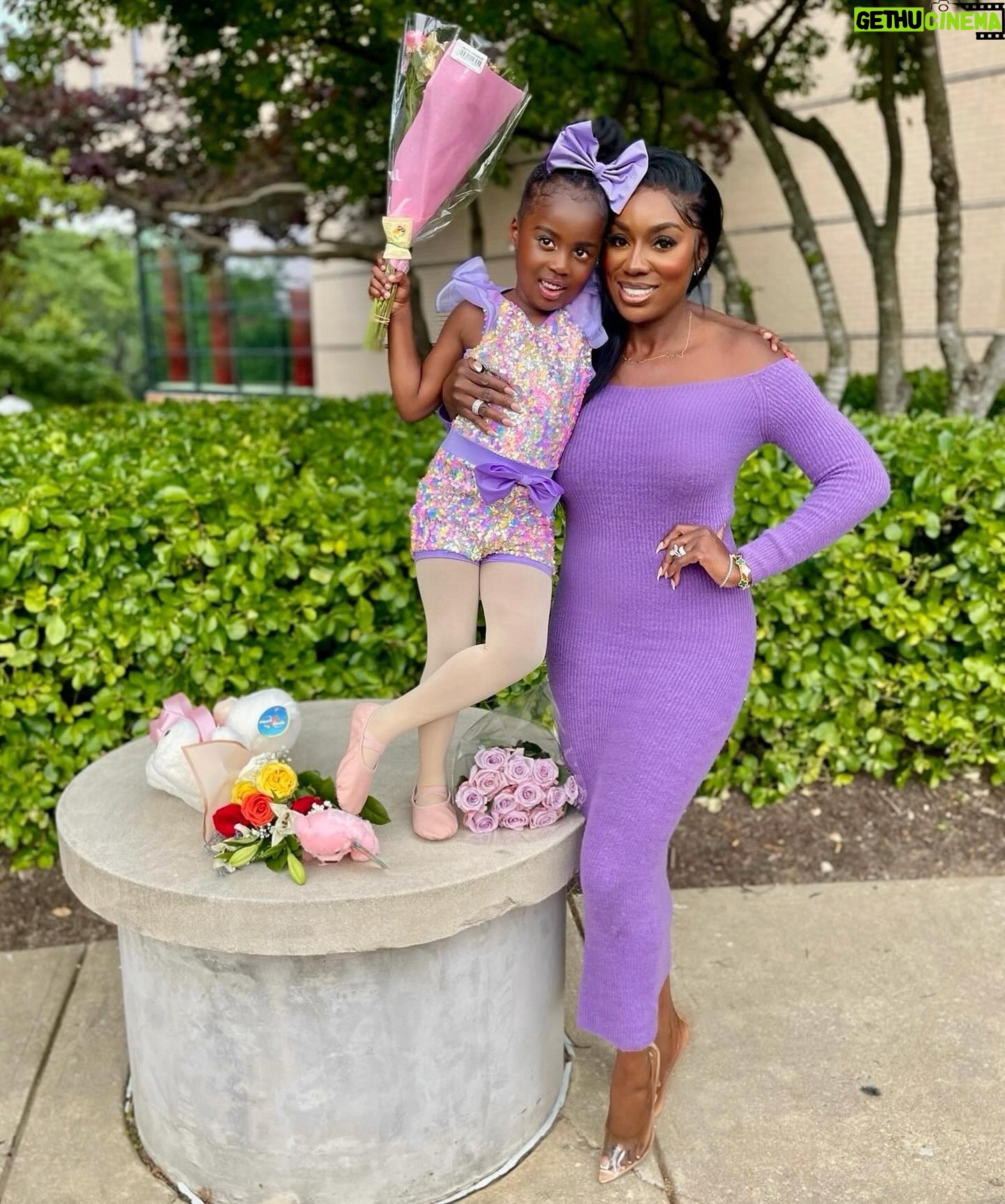 Wendy Osefo Instagram - One minute you’re changing her diaper, next minute you’re at her first ballet recital 🥹. It’s all happening too fast🥲. My Kam girl 💜
