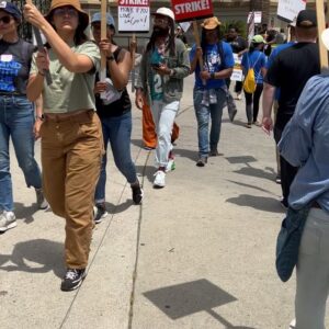 Wendy Raquel Robinson Instagram - #POW #POW #POW a writer wrote those words. #WGAStrong loved seeing the solidarity of all these wonderful artist. #WE are stronger in numbers 💕✨ #PowPowPowPayYourWritersNOW