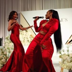 Wendy Raquel Robinson Instagram - Over the weekend, I had the #Honor of hosting the #2023 @thegalentinesdaygala at the most beautiful hotel in #Houston @postoakuptown put together by the incomparable, fierce, fly, bad a** boss woman @sherrijlovely my #WCW 💕💕 YOU DID THAT, and then some! It was such an empowering event honoring all these #AMAZING women in business, and I was sooooo inspired to be in the room with you all. I left feeling #Inspired and #Motivated so THANK YOU @sherrijlovely and @thegalentinesdaygala for such an amazing time… an evening I’ll never forget ❤️ #StayTuned
•
•
💋: @whippedbykiara 
💇🏾‍♀️: @theaprillane 
💃🏾: @mr.peculiar_styles 
🎥: @_studiopeel
🤚🏾: @therealmalcolmr