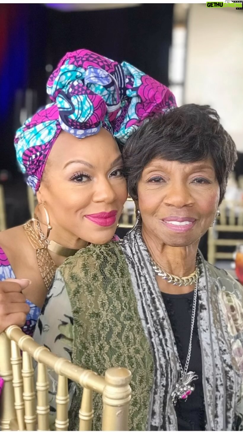 Wendy Raquel Robinson Instagram - Mommy!!!! I thank God for YOU!!! You've ALWAYS been there for me!!! No matter what, where, how or when I need you, you show up!!! I love you to the sky💯💋🙏🏾❤️ HAPPY MOTHER'S DAY to all of the AMAZING MOMS OUT THERE! Sending you love, light and more love❤️❤️❤️❤️❤️
