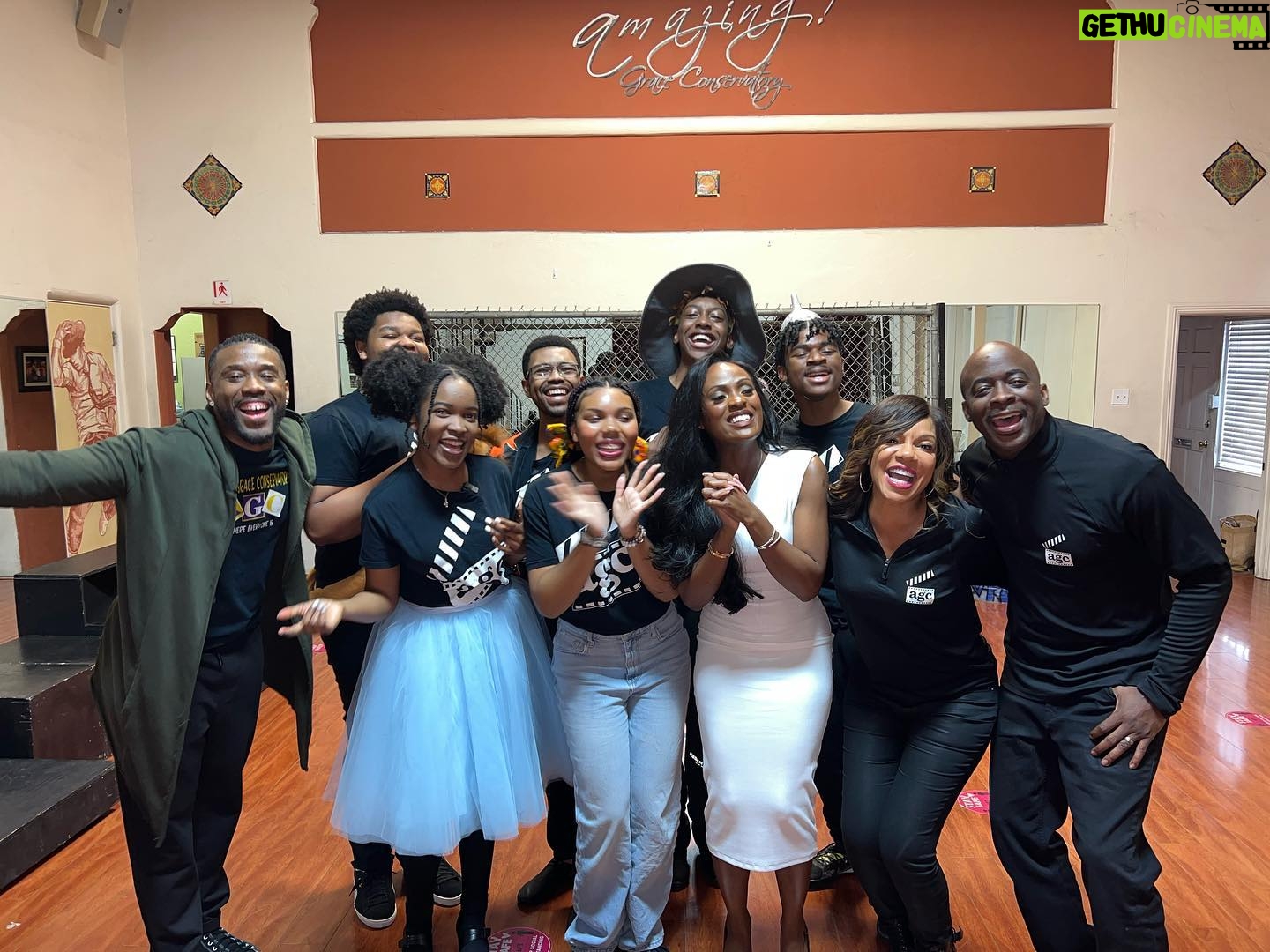 Wendy Raquel Robinson Instagram - Tune in alert! Check out @amazinggraceconservatory on Good Day LA tmw 5am & 7:45am all #WizBiz thank you @brookeonair @foxla itsmyseat.com don't miss the #Wiz Sat & Sun 5/27 & 5/28 #Epic🔥🔥🔥 #ProudMamaBear #This IsWhatBelievingLooksLike💕🙏🏾