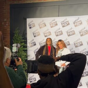 Wendy Raquel Robinson Instagram - #SWIPE Happy Feel Good Friday 💕 Still gushing from an incredible week of thrills, chills and good feels! @amazinggraceconservatory had the privilege of honoring  our esteemed #DistinguishedAlumni @issarae 💕✨ Cheers to #25Years of #Legacy #Love and #AmazingGraceConservatory #TLC #FeelGoodFriday
•#ProudMama #MyBabies #JoyUnspeakable♥️
Thank you to ALL of our incredible sponsors, donors, alumni, students, parents and COMMUNITY🔥🔥🔥🔥
•
•
📸: @richierich.productions 
💋: @beatbytwiggy 
💇🏾‍♀️: @robbirogers1 @hairbychadandre