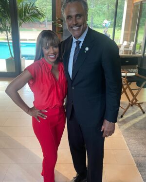 Wendy Raquel Robinson Instagram - 2022 Reflections...redirections...and projections...it's been a ride, and I wouldn't trade this journey for anything! Thank you God for the lessons, blessings and awakenings, I am grateful for them all! I'm looking forward to the future filled with infinite possibilities...walking with grace and in purpose. Sending you and yours light, love, laughter and unspeakable joy! Happy New Year's Eve y'all💋