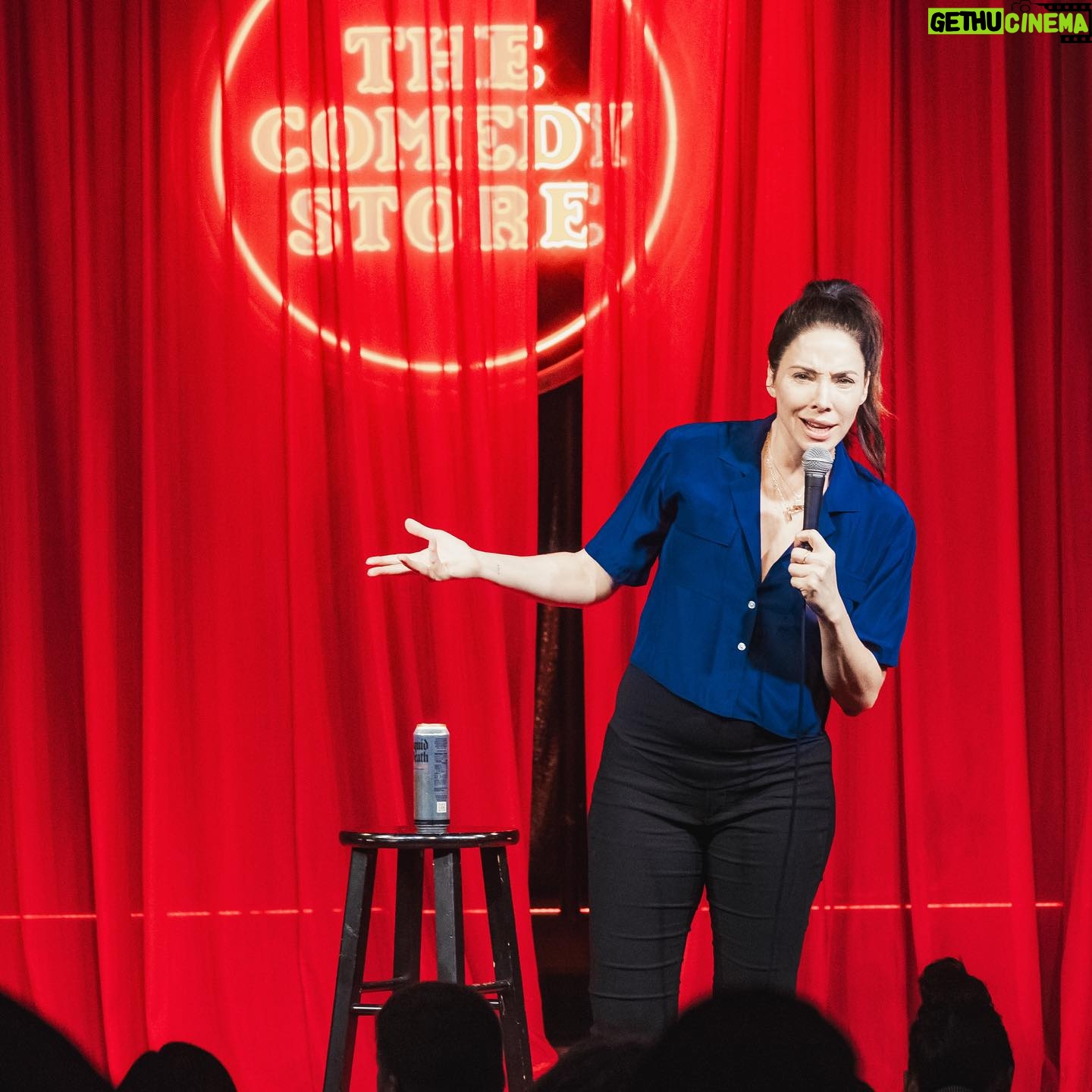 Whitney Cummings Instagram - First time doing stand up in maternity pants and we all somehow survived 📸 @vancorona