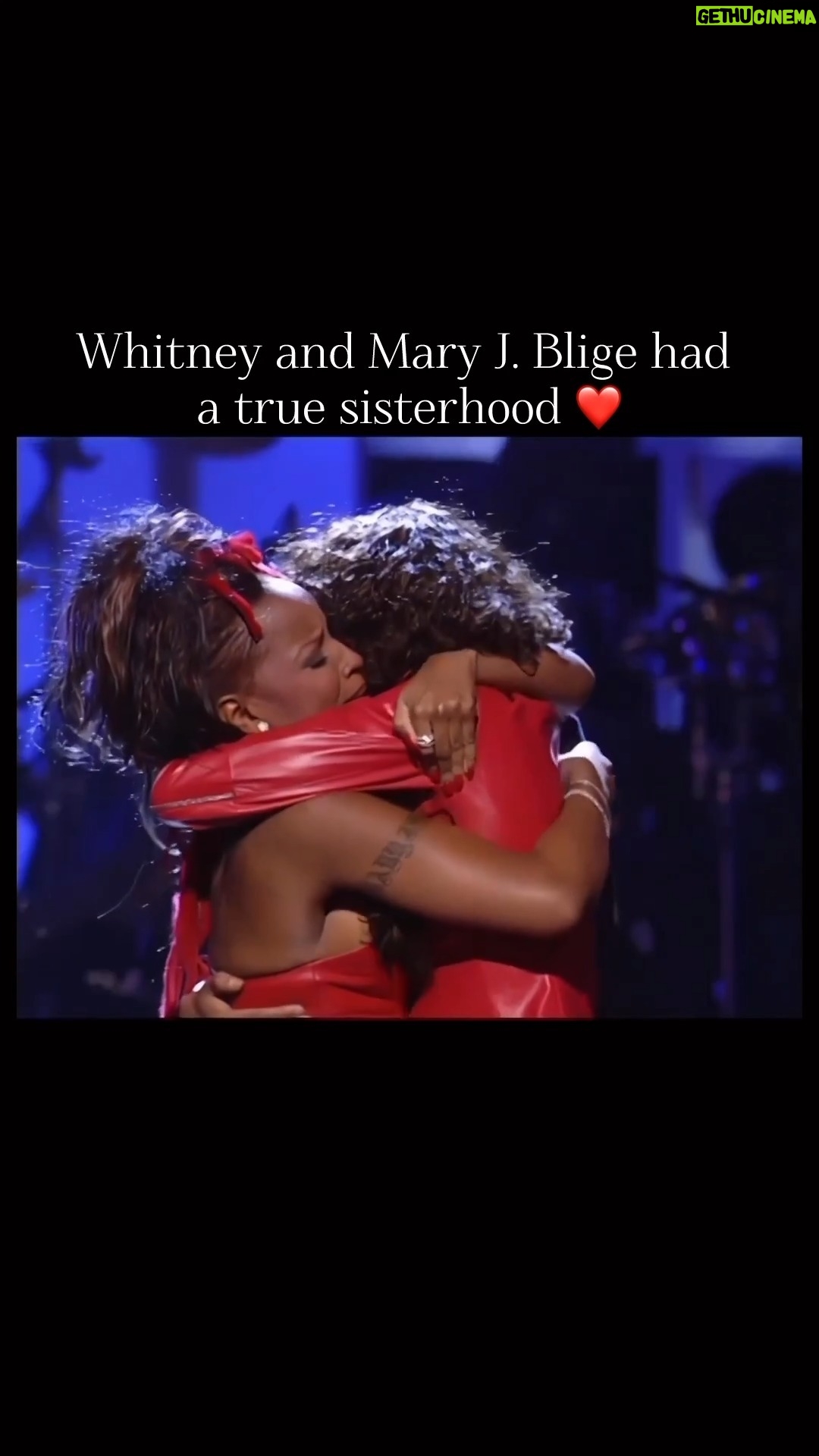 Whitney Houston Instagram - Mary J. Blige and her friendship with Whitney 🥹💜 Repost 🎥: @bobbyxwhitney