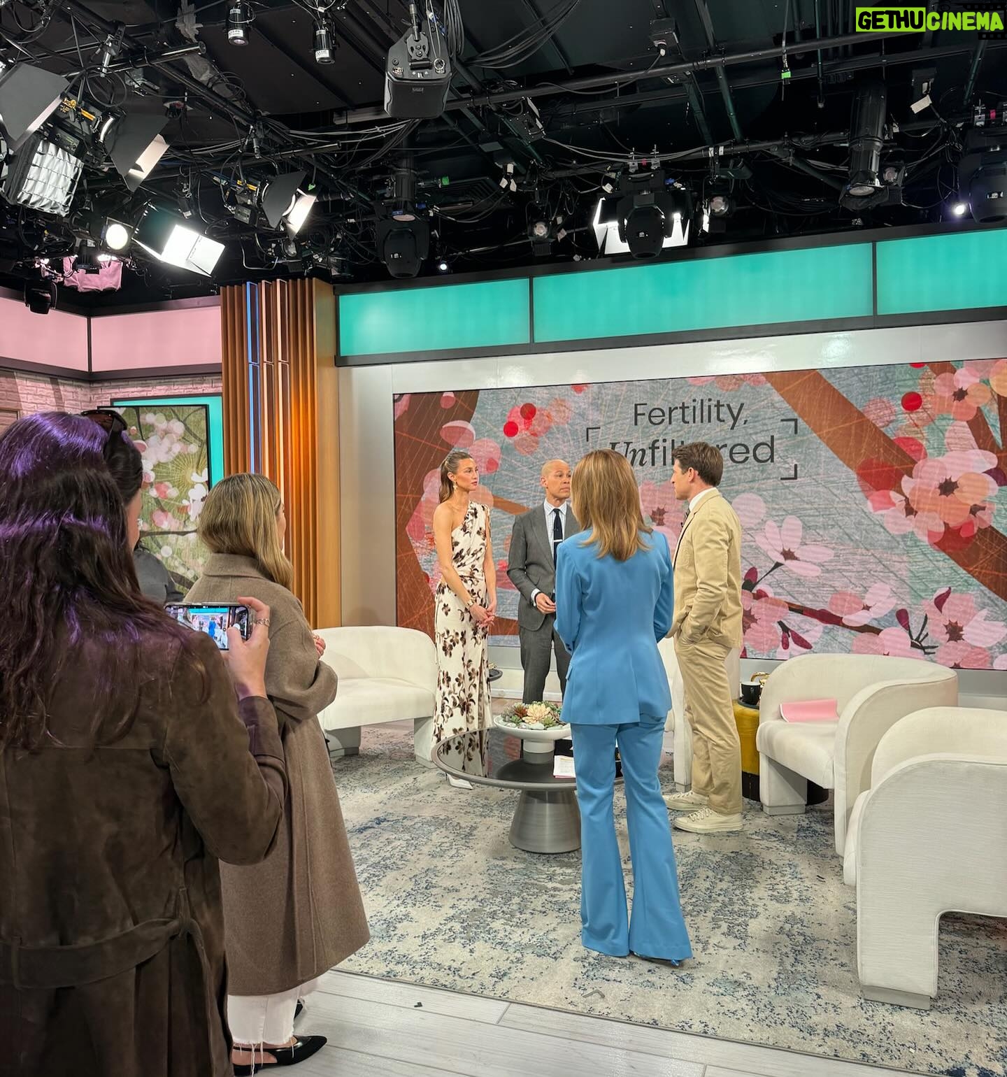 Whitney Port Instagram - Had such a powerful morning with @cbsmornings discussing women’s health, my personal infertility journey, and chatting all about @perelelhealth’s new series Fertility, Unfiltered that sheds a light on my fertility and IVF journey. This is so important to share as I know so many women feel so alone in this process. Thank you @perelelhealth for giving me the platform to not only raise awareness but for continuing to do such an amazing job supporting families and women going through IVF through your partnership with @BabyQuestGrants, a national nonprofit that provides financial assistance for in vitro fertilization (IVF)— to sponsor a round of IVF for a member of the @perelelhealth community. Again, thank you and so, so honored to be here. Xx