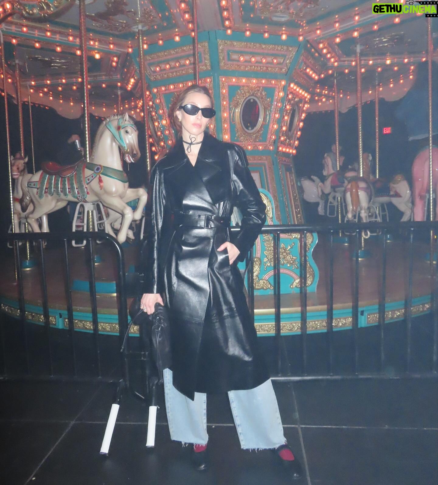 Whitney Port Instagram - On the fairgrounds πΏπ¦π @prada @lunaluna @carsten.holler