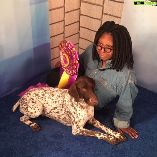 Whoopi Goldberg Instagram - Me and the Top Dog from @westminsterkennelclub Dog Show, CJ the German Shorthaired Pointer.