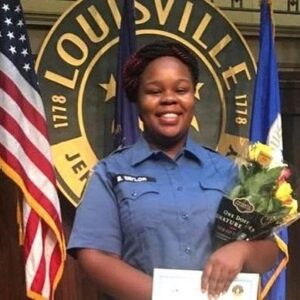 Will Poulter Instagram - 26-year-old Breonna Taylor was an emergency medical worker. She was killed in her home by the police. She has been denied justice. 
This can not be forgotten and it MUST NOT be allowed to happen again. We must join those who are fighting for justice in her memory and do more and more and more to protect Black lives. 
Breonna Taylor’s life matters. Black Women’s lives matter.