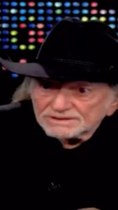 Willie Nelson Instagram - “Marijuana: It won’t kill you… unless a bale of it falls on you.” #WillieGreatWordsToLiveBy #HappyHolidays 🍃 🎥: Larry King Live, 2010