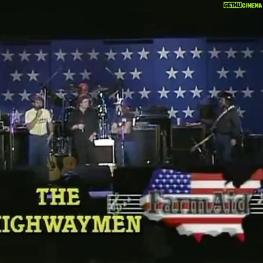 Willie Nelson Instagram - A look back at the first @farmaid in 1985… The Highwaymen took the stage with special guest, @glencampbellofficial, filling in for @kristofferson! Were you there? Watch the full performance at the link in story. 🎥: @farmaid // 1985 #GetWillieToAMilli
