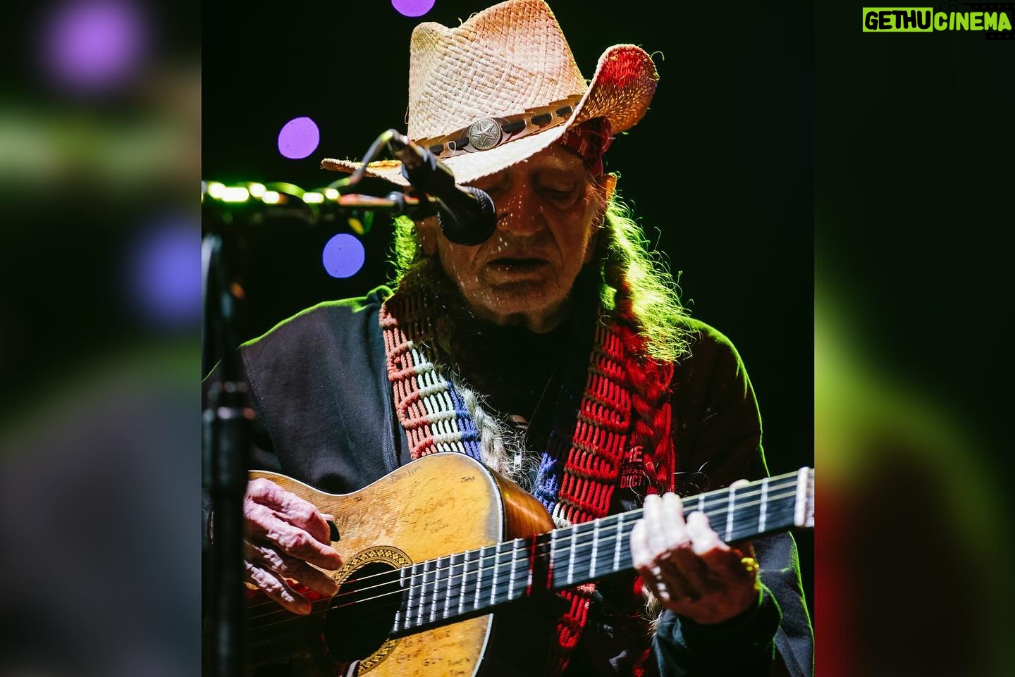 Willie Nelson Instagram - Another year of @luckreunion means another year of incredible artists, vendors, volunteers, friends and family all coming together for the best festival in Spicewood, TX. π·: Alana Swaringen / Justin Cook / Alex Parker