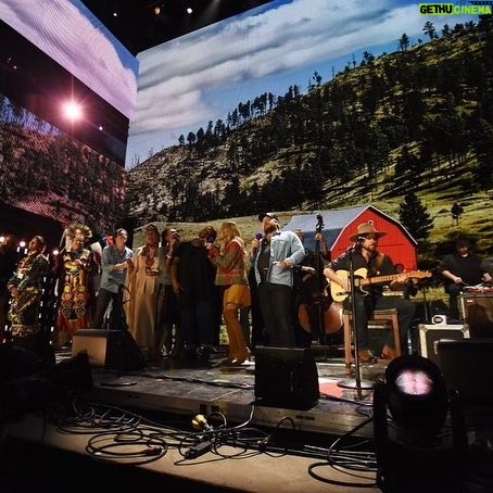 Willie Nelson Instagram - Here's to another successful year of @farmaid! Thanks to all who joined us this past weekend. Who was your favorite performance of the weekend and why was it Willie Nelson & Family? 😉 📷: Brian Bruner / Scott Streble / Sharon Carone