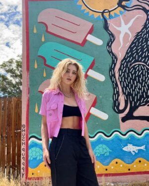 Willow Shields Instagram - The july recap you never asked for