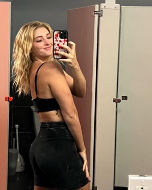 Willow Shields Instagram - The july recap you never asked for