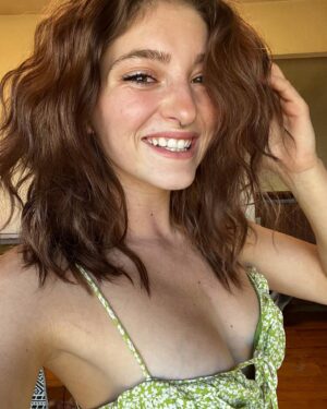 Willow Shields Instagram - Secrets out I’m actually a natural brunette 🤎