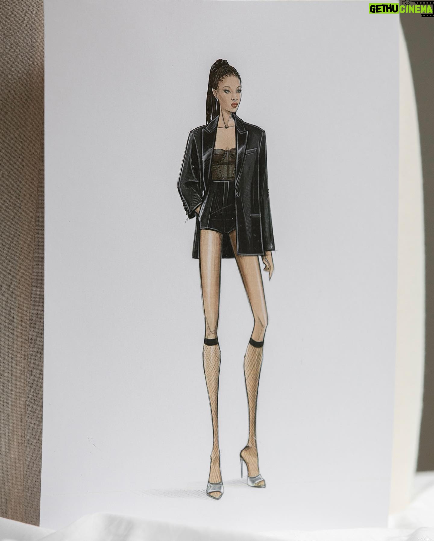 Willow Smith - 140K Likes - At the #MetGala 2024, @WillowSmith flaunted sophistication in a custom #DiorCouture tuxedo jacket by @MariaGraziaChiuri, skillfully parlaying black from merely a color into a compelling statement on the art of tailoring for the #ReawakeningFashion theme. Bold masculine lines mingle with the delicacy of sheer contrast to unveil a striking sensuality that was accentuated by @DiorBeauty makeup. Swipe to appreciate the technique that transforms luxurious wool and silk into a breathtakingly trim silhouette within the House’s atelier.
#StarsinDior
© Photos Savoir-Faire: Sophie Carre