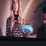 Wilma Elles Instagram - @netflixturkiye @bizkimdenkaciyordukannenetflix @1441productions @umutarall @melisa.sozen Bu dizi henüz izlemediyseniz... Cannes da bile fark ettim ki bir süre insan izlemiş...gerçekten inanılmaz bir anne - kız hikayesi... ..ciddiyetle tasviye edilir...✨✨ 🙏🙏🙏İyi ki... Herkese çok teşekkür ederim