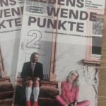 Wilma Elles Instagram - ▶️ Das BUCH 📚 "Lebenswendepunkte 2" ⌨️✒️📝zusammen mit PETER BUCHENAU bei Amazon herauszubringen bedeutete für mich, dass ein weiterer Traum wahr geworden ist! Hier könnt ihr dieses mutmachende Buch bestellen! 🍀 Mut zur Veränderung!!⭐@peter.buchenau Vielen Dank auch an das Magazin NETWORKKARRIERE, die mich in der September Ausgabe auf das Cover genommen haben!! ♥️@network_karriere https://www.amazon.com/Lebenswendepunkte-Bewegend-Bereichernd-Inspirierend-Mutmacherbuch/dp/B09Y6DKYCD #charlottedebrabandt #renate.esenwein9 #text_meister #mariematthaeus #sabinequaritsch #andre.m.richter #verenastrass #doris.tauber.9 #changemotion_de #alexrogerwolf #be.your.best.vision.now