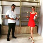 Wilma Elles Instagram - Ödül dolabim hazır!! 🍀🎇🧿🤍Birbirinden güzel ve değerli ödüllerim için ve o kadar güzel bir ödül dolabim için bin şükürler 🙏🍀 Iç mimarlık @exist.global @mustafaydogddu @avsahcelik