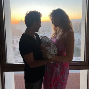 Wilma Elles Instagram - Tiara Manolya 👑🌺 5.10.2023 
Rüyalar gerçekleştiğinde....🙏🤍🧿✨❤️ When Magic happens... 🪄Wenn Wunder wahr werden....🙏
Çok şükür 🙏🙏🙏🙏🧿🤍

@avsahcelik