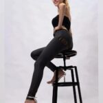 Wilma Elles Instagram – Günaydınlar 🌞💐🍒
Pearlasen Pantalon Koleksiyonum yine satışta 🌟😃 
Trendyol da https://ty.gl/m981jtehxq

Bu kapsül koleksiyonu @huseyinkucukofficial
Ve @bihtertekstilofficial le gerçekleştirmek çok keyifliydi… Herkese çok teşekkür ederim
Fotoğraflari bu @serhanserter_official 
Videolar by @enyfilmproduction ve @nazzyilmazcan 
Mekan @trypatasehir 
@pearlasen