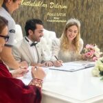 Wilma Elles Instagram – 22.11.22 evlilik tarihimiz 😌 Seninle herşeye EVET ♥️ @avsahcelik
Aşklarım ♥️♥️

Nikah şahitlerim @asli_basar 🙏
@caglarsaltabas

Muhteşem Gelinlikleri 🙏♥️💕
Nikahta @erismodaizmirofficial 
Plajda @huseyinkucukofficial