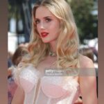 Wilma Elles Instagram - Cannes Film festival Red Carpet of "Fallen Leaves" wearing @gulaferatas ❤️ being styled by @nilufersatorius ❤️ #Hautecouture #cannes #filmfestival #dress #fallenleaves #wilmaelles #wilmaelles1
