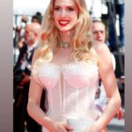 Wilma Elles Instagram - Cannes Film festival Red Carpet of "Fallen Leaves" wearing @gulaferatas ❤️ being styled by @nilufersatorius ❤️ #Hautecouture #cannes #filmfestival #dress #fallenleaves #wilmaelles #wilmaelles1