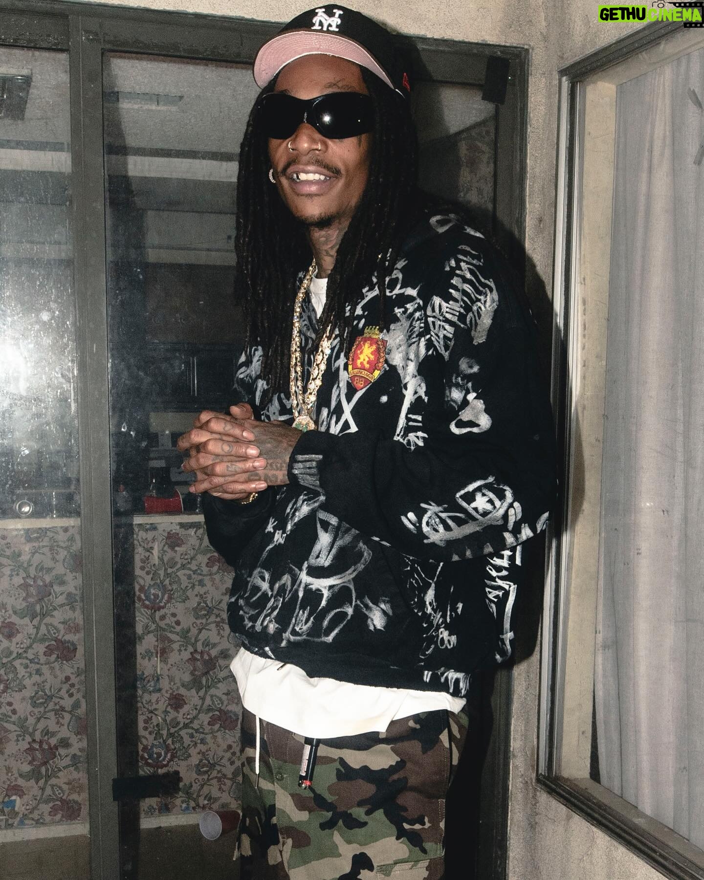 Wiz Khalifa Instagram - I love walking in a room and leaving an energy that everyone remembers. Make the best of each moment. You never know who you’re helping have a better day. Taylor Gang The World.