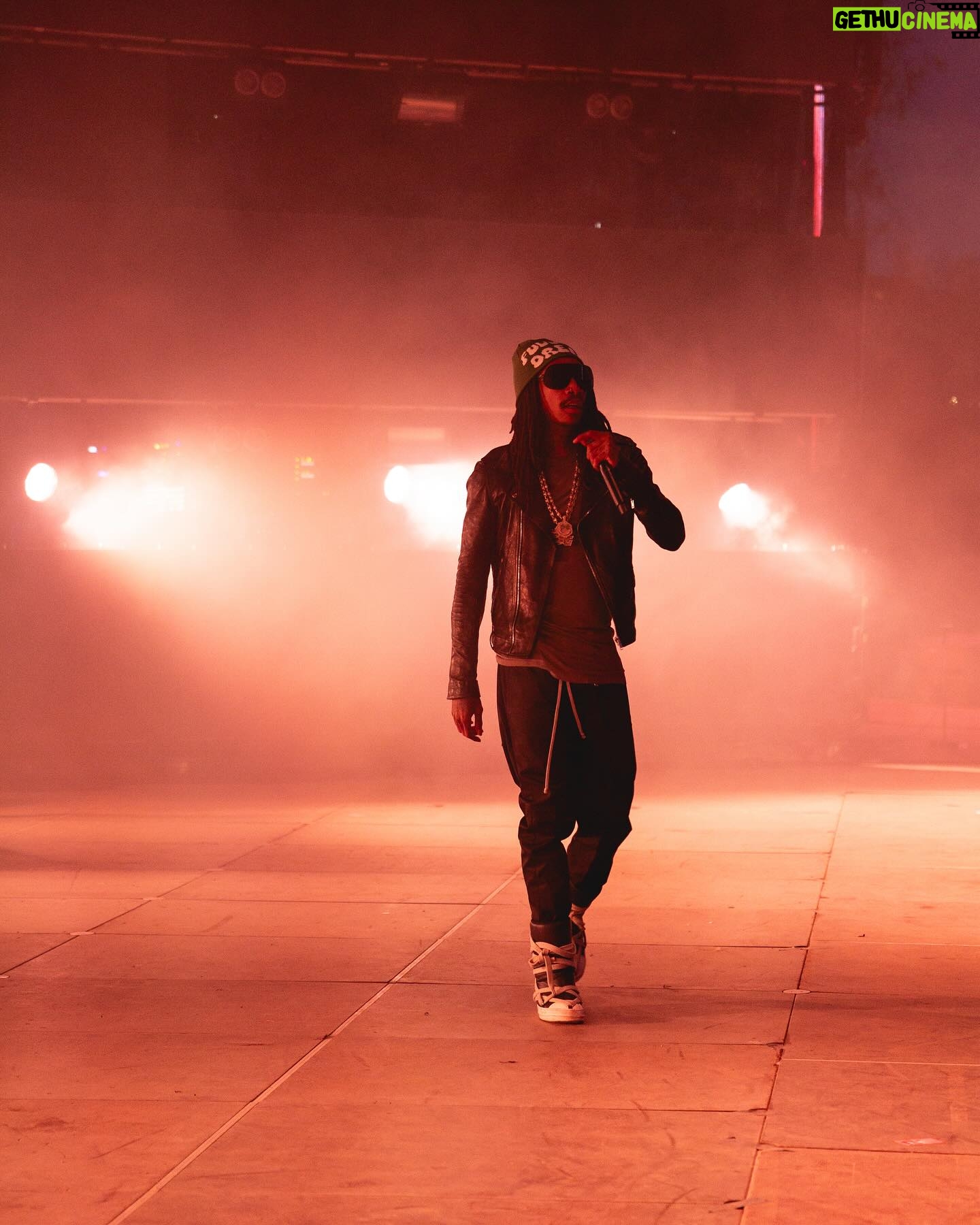 Wiz Khalifa Instagram - I had an amazing time in Europe over the weekend. I got the chance to perform at one of my favorite festivals in Norway and party at some of the best clubs in London. This is exactly what i mean when i say Taylor Gang the world. I’ll be back soon.