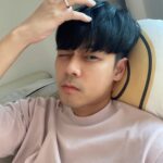 Worrawech Danuwong Instagram - ตอนแรกก็ลังเลว่าจะตัดทรงไหนดี พอช่างแนะว่าหน้าม้ามั้ยครับ ช่วยลดวัยลงได้กึ่งนึง(หรอ?) อืม.. งั้นก็จัดเลยดิคร้าบ หูเบาสุดๆ😄