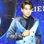 Worrawech Danuwong Instagram - ในวัยเด็กเคยคิดว่าถ้าเรามีดวงดาวเป็นของตัวเองก็คงจะดี  วันนี้Orient Star M45 Moon phase Blue Limited Edtion ได้ทำให้ฝันของผมเป็นจริง  กับการเก็บความสวยงามของหมู่ดวงดาวมาไว้บนหน้าปัดนาฬิกาที่ไม่ว่าจะมองเวลาไหน ดวงดาวก็มาอยู่ในข้อมือของเราแล้ว ผลิตเพียง 80 เรือน ในไทยมีเพียง 15 เรือน(ซึ่งตอนนี้เหลือแค่14เรือนละ เพราะอยู่ที่ผมละ1😄)ดีใจมากครับที่ได้เป็นส่วนหนึ่งที่ได้เก็บความประทับใจนี้ไว้ #orientstar #japanwatch #m45moonphase #starcluster #bluegradation