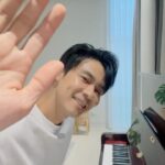 Worrawech Danuwong Instagram - ใครมีบัตรคอนเสิร์ต #D2BETERNITY แล้ววอร์มเสียงรอไปด้วยกันนะครับ แล้วเจอกันที่อิมแพคนะครับ ตื่นเต้นแล้วเนอะ😄 #อยากเป็นคนนั้นในใจเธอ