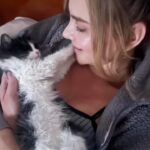 Ximena Córdoba Instagram – Me siento feliz de adoptar ! Me siento feliz de pasar mi tiempo con seres tan puros , transparentes y llenos de luz 🙏
Adopta @adoptaamor_perruno