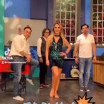 Ximena Córdoba Instagram - #Repost @cuentameloyaof ・・・ #cuéntameloyaalfin SÁBADO 11:00.a.m. Así nos divertimos en TikTok SÍGUENOS @CUENTAMELOYATV @ncanun @ximenacordoba @juanjoulloa @chefomarsag @canalestrellas @cuentameloyaof