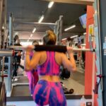 Ximena Córdoba Instagram - #noexcuses #noescusassoloresultados Debemos esforzarnos por ser mejores cada día y hacer Ejercicio puede ayudarte a aumentar la producción de los neurotransmisores del cerebro que nos hacen sentir bien, denominados endorfinas. Ropa @ilovefitwear