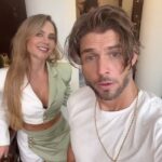 Ximena Córdoba Instagram - Feliz de poder participar en este proyecto de @nicandrodiazof y coincidir de nuevo en una novela con @horaciopancheri @canalestrellas NOS VAMOS PARA ARGENTINA 🇦🇷!!!!!