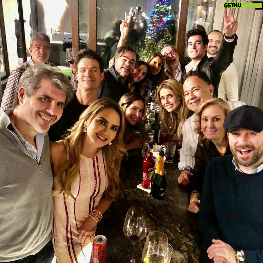 Ximena Córdoba Instagram - #navidad #familia @televisa @canalestrellas