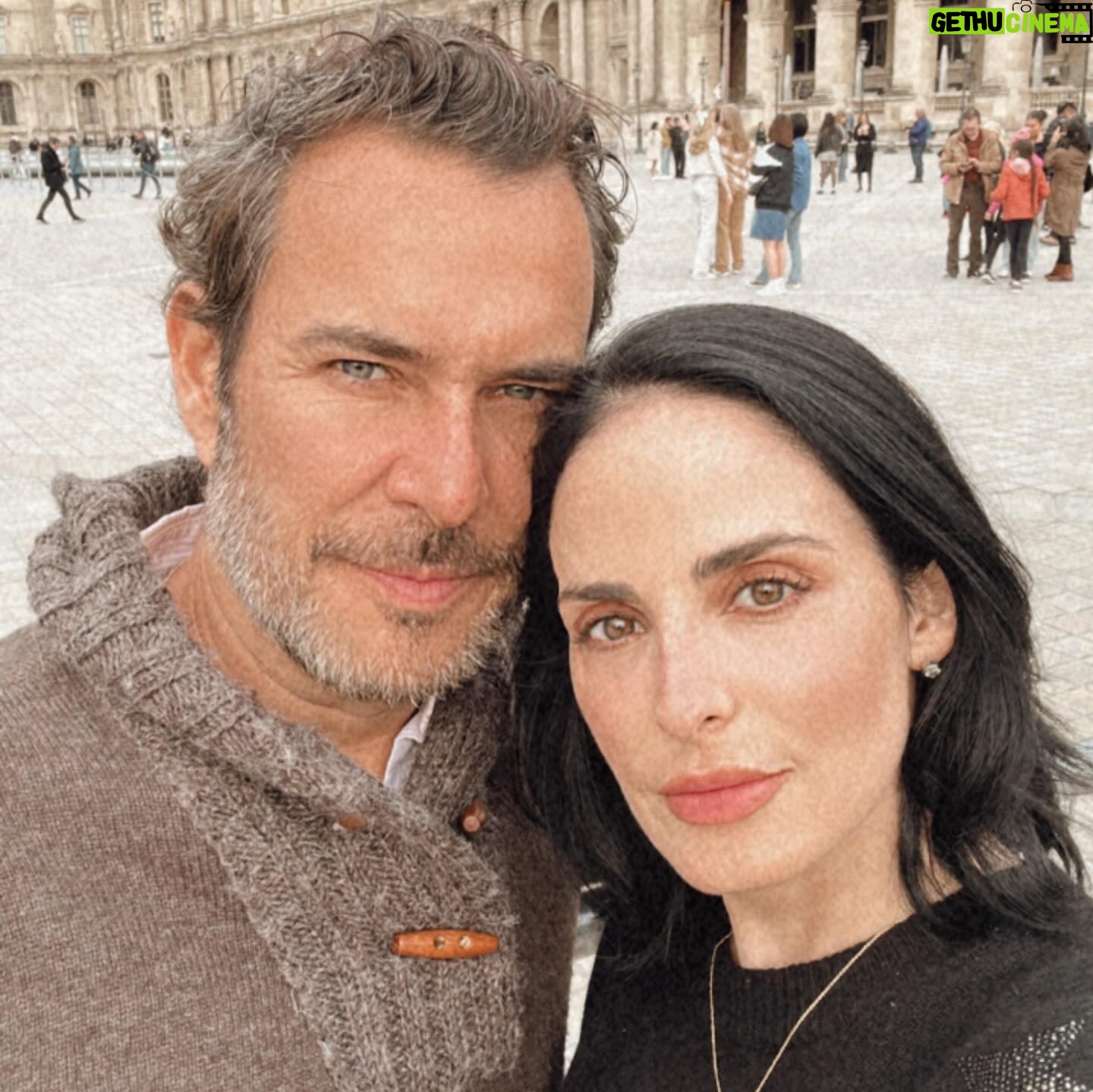 Ximena Herrera Instagram - La vida es un instante y esos instantes son más felices a tu lado. #PartnersInCrime #VibraBonito #Estáchicles 🥰🙏