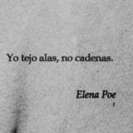 Ximena Herrera Instagram – Yo tejo alas, no cadenas. #ElenaPoe 🕸️🪽📚🛀🏼