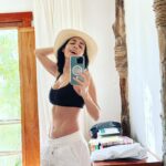 Ximena Herrera Instagram - Hacer una pausa en lugar de llenar inmediatamente el espacio es una experiencia transformadora. Cuando esperamos, empezamos a conectar tanto con la inquietud fundamental como con la amplitud fundamental. #PemaChodron