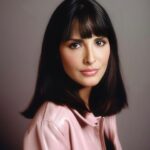Ximena Herrera Instagram - Trending de los 90’s vía @vuelveamitvnovela #Ai . En cuál foto creen que me parezco más ? 😂 #Swipe ➡️