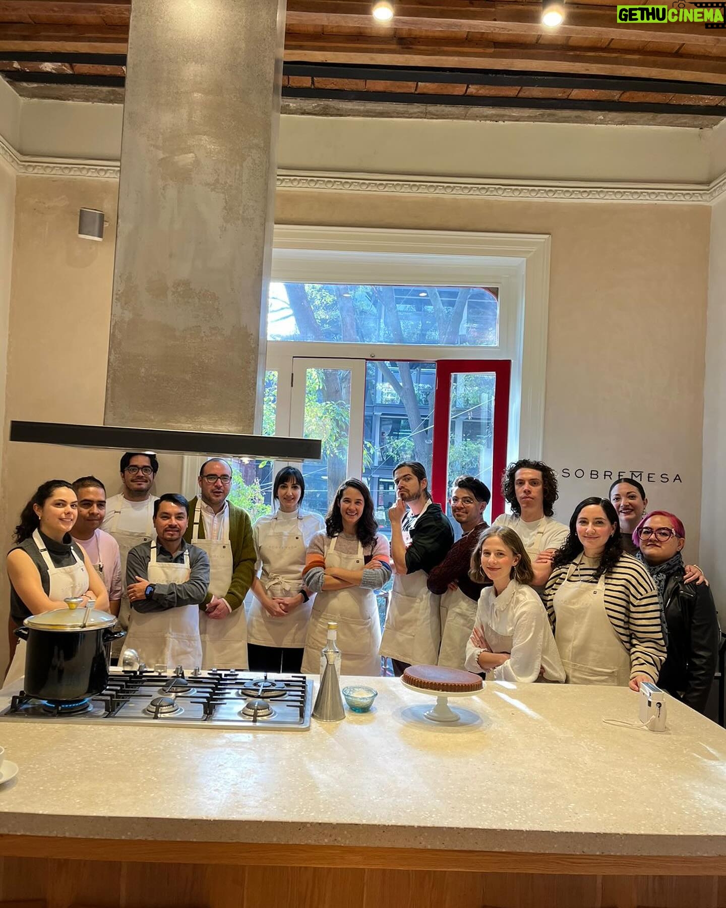 Ximena Sariñana Instagram - Personas y momentos 2023 parte 1: gracias por hacer de cada momento algo divertido y mágico. Les amo ❤️