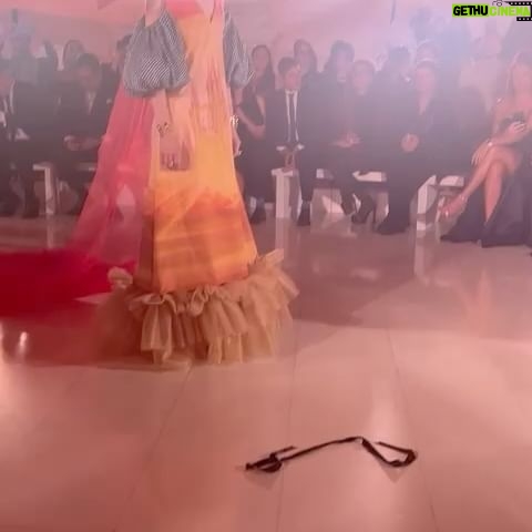 Ximena Sariñana Instagram - De esas experiencias increíbles, una pasarela espectacular 🫶🏼. @armandotakeda @fashionweekmx #disney