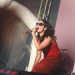Ximena Sariñana Instagram - Disfrutando de este solazo de Mexicali, gracias por este increíble show 🫶🏼 📸 @apanauu y @bebosik