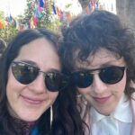 Ximena Sariñana Instagram - 38. Los que me conocen saben que en estas fotos estoy yo en mis estados favoritos: con la gente que amo, cagada de la risa, haciendo lo que más me gusta. Me siento tremendamente afortunada de llegar hasta aquí con todo lo que tengo a mi alrededor: esa capacidad que tengo de sentir, lo bueno y lo malo, y la capacidad de apreciar el amor que tengo a mi alrededor. Gracias a todxs por acompañarme, y que sea un año más de todo esto para mi para compartirlo con todxs. Les amo 🫶🏼