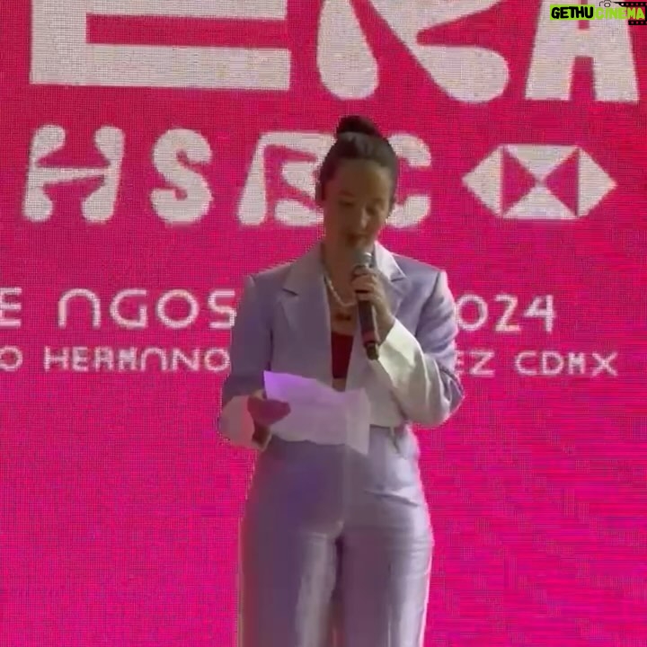 Ximena Sariñana Instagram - Es muy fuerte ver materializado un proyecto con el que llevas tiempo soñando, y que parece algo muy lejano y muy poco posible. Nos lo imaginamos y pasó. Hoy presentamos HeraHSBC @festivalherahsbc , festival conformado 100% por mujeres, un paso firme para la inclusión femenina en esta hermosa industria, un fest hecho por nosotras para todxs. Gracias equipo por hacerlo posible. @pacosierra @ichusita @aleruba @brencl @elispaprika @clau_yannick29 @javo020 @seitrack y gracias a todas las que nos precedieron, sin ustedes no estaríamos aquí. @festivalherahsbc #FestivalHeraHSBC #HeraHSBC24 #DeEllasParaTodxs 📷 @liliestradamx