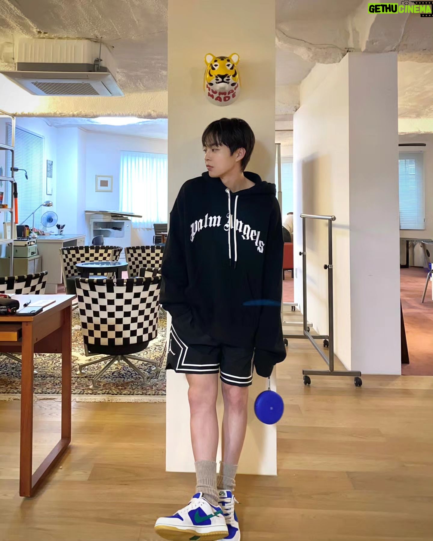 Xiumin Instagram - #광고 #BeosoundA1 #BangOlufsen #ADERERROR #뱅앤올룹슨 @bangolufsen @bangolufsenkorea